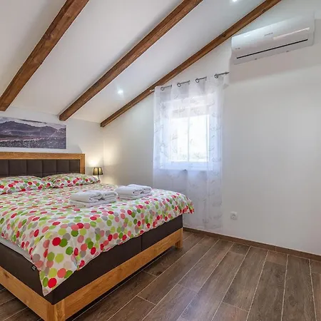 Kandija 4*